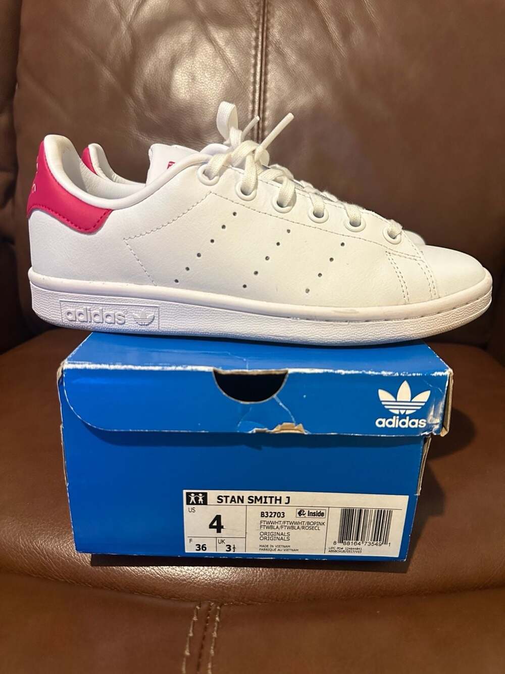 Adidas Stan Smith J White Bold Pink Youth Sneakers B32703 Size 4 US
